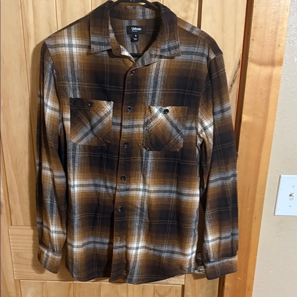 Urban Pipeline Brown Plaid Button Down Shirt - Picture 1 of 4